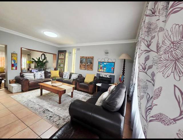 3 BEDROOM HOUSE FOR SALE IN EDLEEN